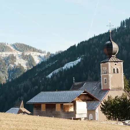 Chalet Chalet In Near Ski Area Hohentauern