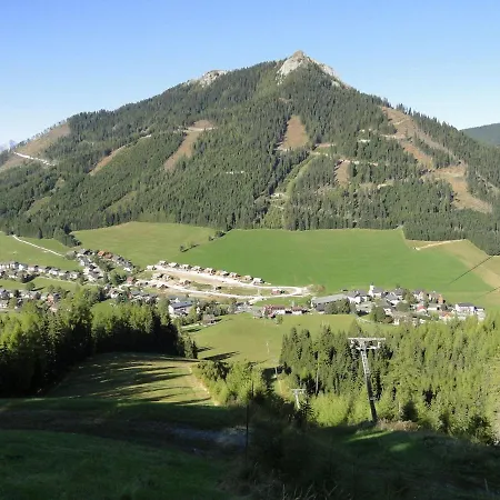 Chalet In Near Ski Area Chalet Hohentauern